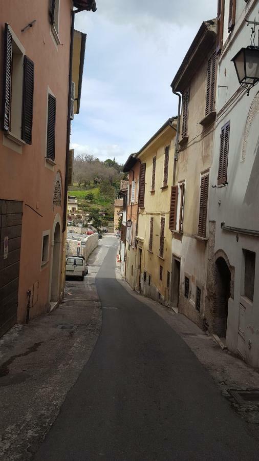 Apartamento Via Della Posterna Spoleto Exterior foto